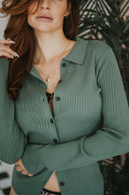 Charger l'image dans la galerie, Cardigan côtelé / vert de gris