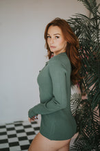 Charger l'image dans la galerie, Cardigan côtelé / vert de gris