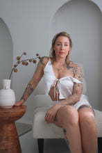 Charger l'image dans la galerie, Haut en satin / off white