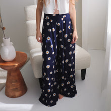 Charger l'image dans la galerie, Pantalon Daisy / marine