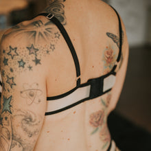 Charger l'image dans la galerie, Bralette en mesh - Noir